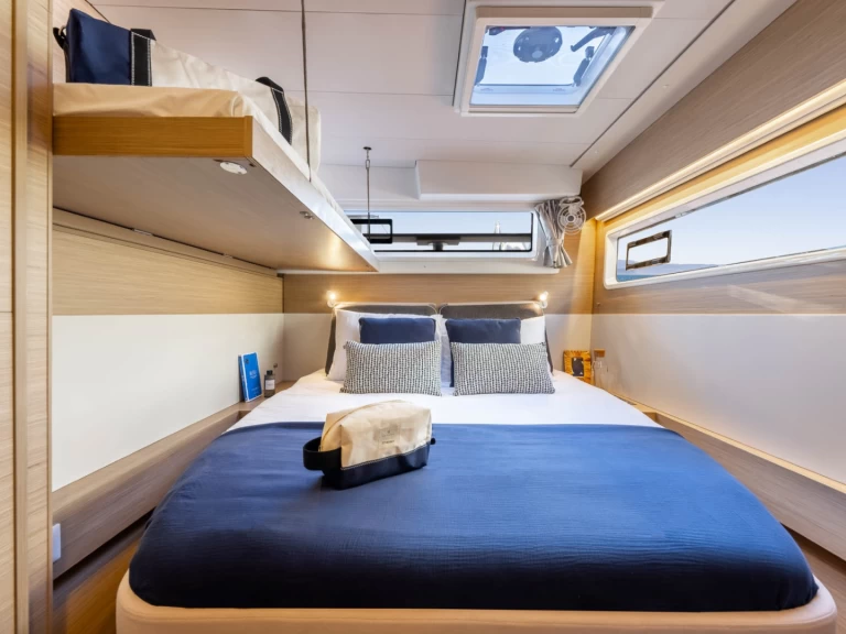 Lagoon Lagoon 43 in Benitses on SamBoat