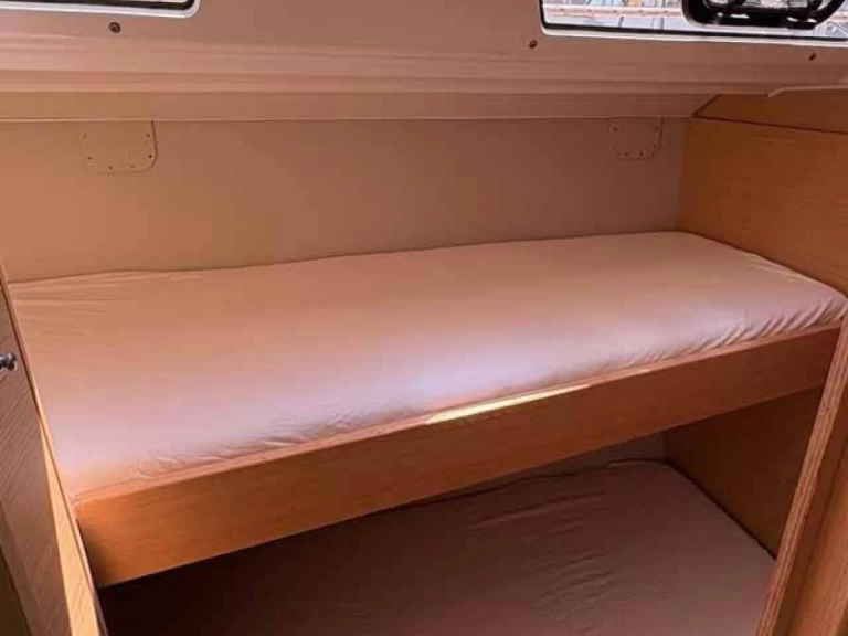 Yacht charter Cagliari cheap Dufour 430 Grand Large