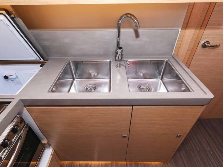 Boat rental Dufour Dufour 470 in Cagliari on Samboat