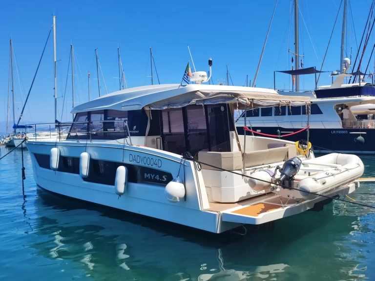 Fountaine Pajot Fountaine Pajot MY4.S charter bareboat or captained in  Taranto