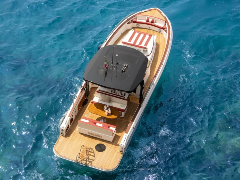 Yacht charter Positano cheap 38 Ft