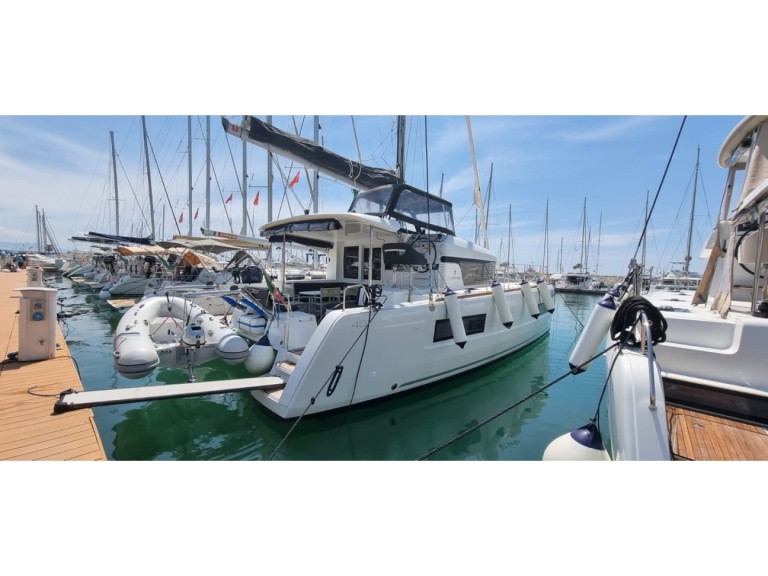 Catamaran for rent San Teodoro at the best price