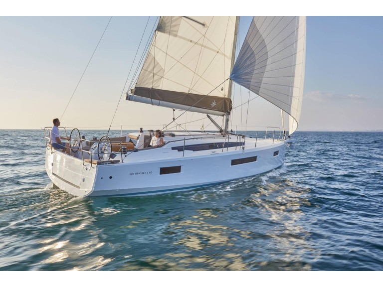 Rent a Jeanneau Sun Odyssey 410 Lefkáda