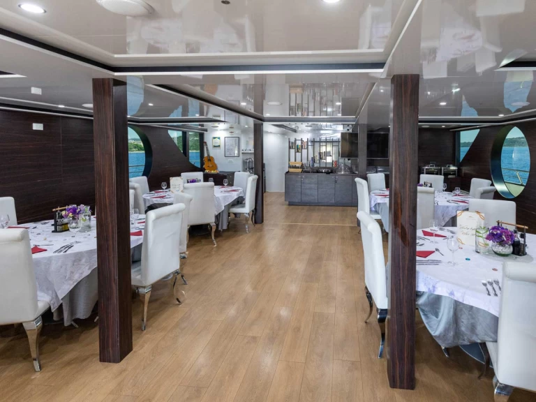 Bareboat Rental Luxury Yacht  with a boat licence