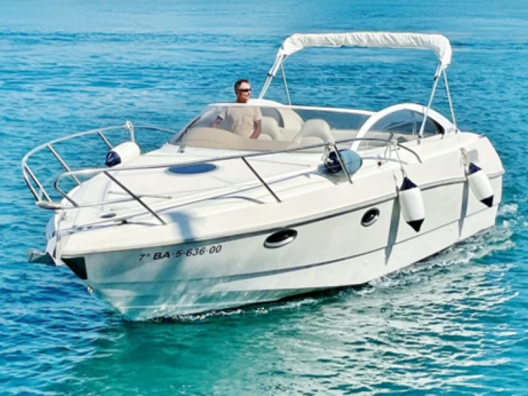 Motorboat for rent Platja d'Aro at the best price