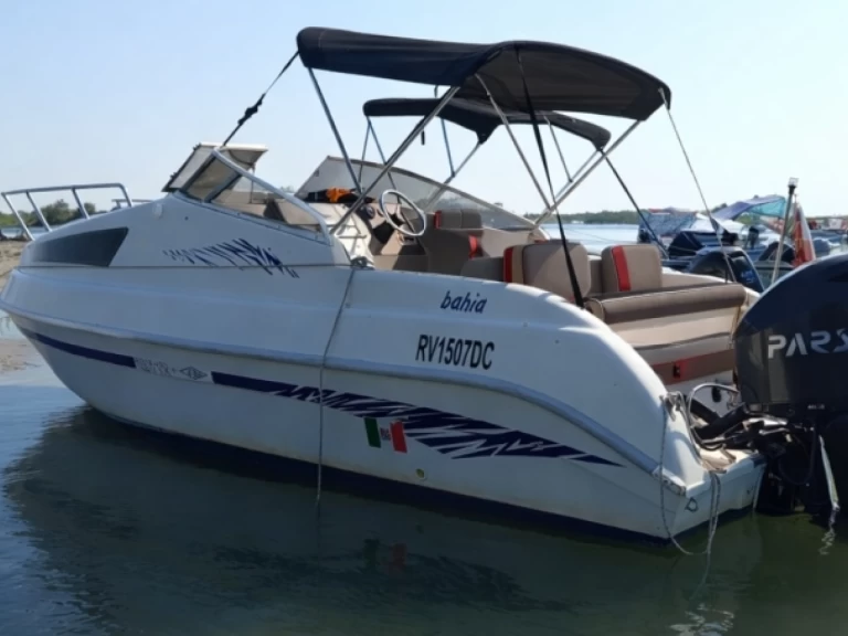 Motorboat rental with or without captain Aquabat Venice