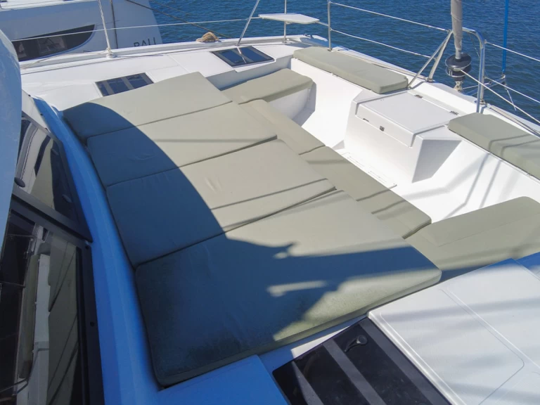 15 BALI CATSPACE charter bareboat or captained in  Hyères