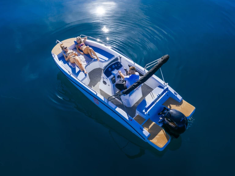 Oktogon Venturo 21S charter bareboat or captained in  Zadar