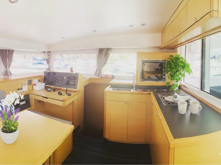 Bareboat Rental Catamaran Lagoon with a boat licence