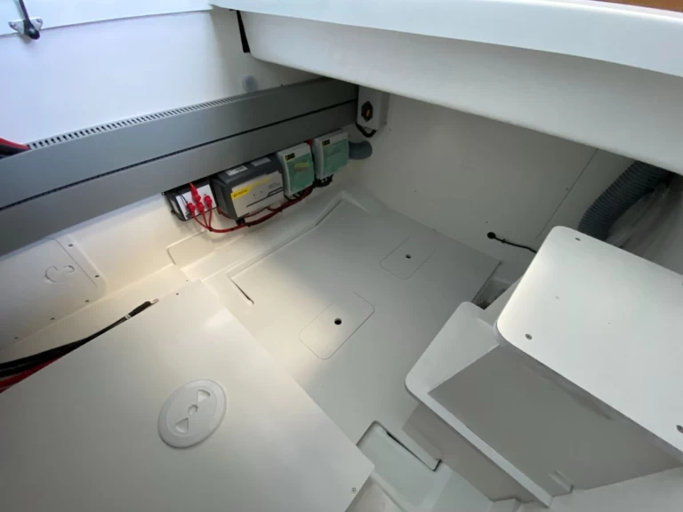 Motorboat rental in Ajaccio - Bénéteau ANTARES 11 OB FLY