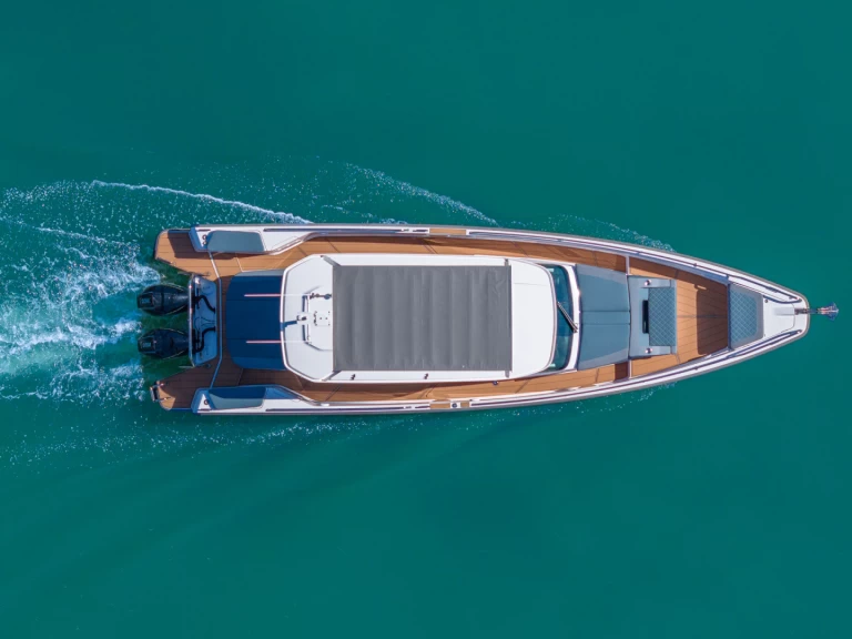 Motorboat rental with or without captain Axopar Miami