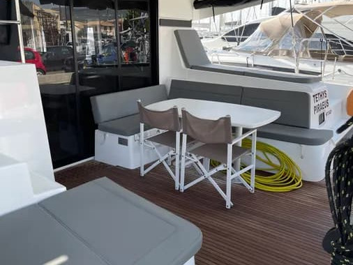 Catamaran rental with or without captain Lagoon Lefkáda