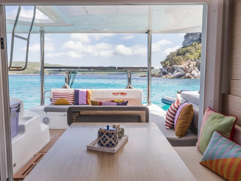 Boat rental Lagoon Lagoon 38 in Néa Péramos on Samboat