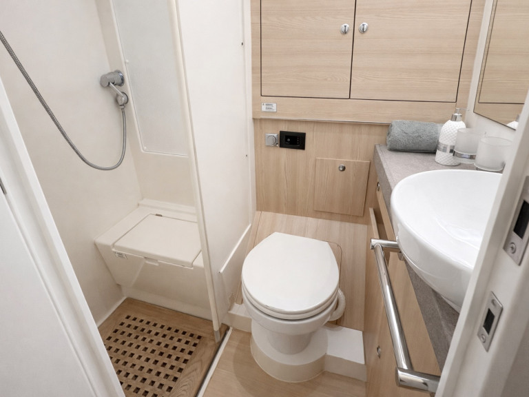 Rent a Hanse Hanse 575 Olbia