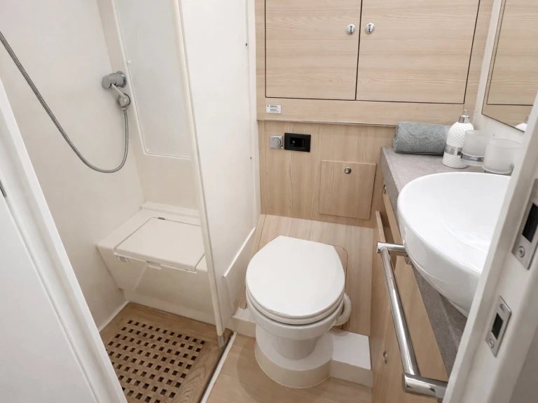 Rent a Hanse Hanse 575 Olbia