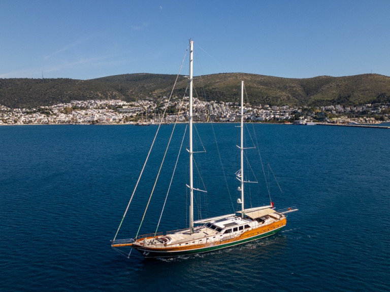  CARPEDIEM 5 charter bareboat or captained in  Bodrum