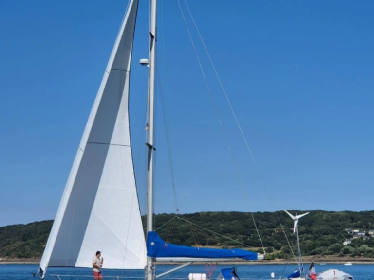 Boat rental Bénéteau First 38 S in Brest on Samboat