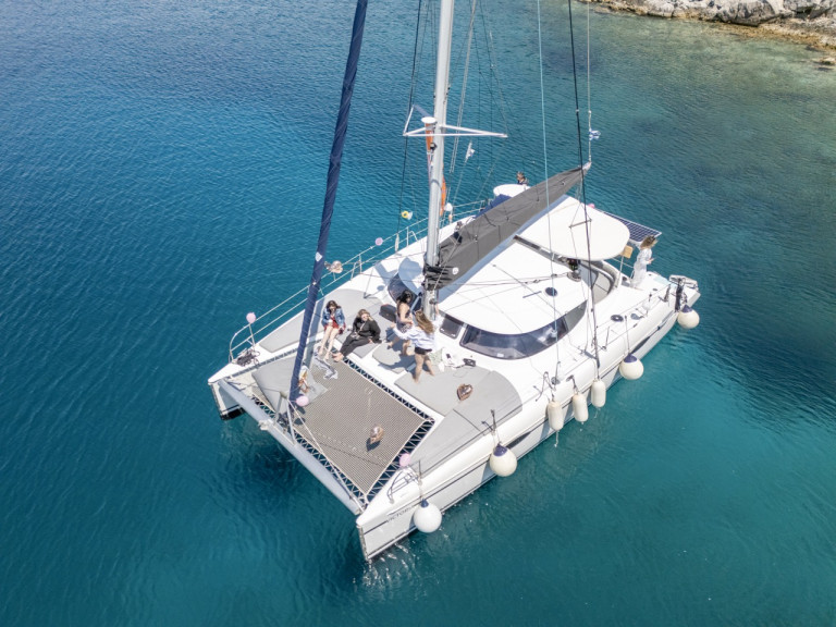 Rent a Fountaine Pajot Lavezzi 40 Sithonia