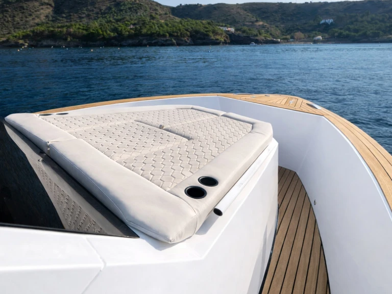 Yacht charter Ibiza Town cheap Max 44R