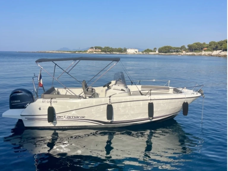 Motorboat rental in Antibes - Jeanneau Cap Camarat 6.5 CC Serie 3