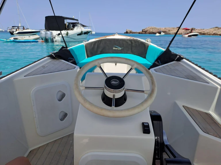Motorboat for rent Málaga at the best price
