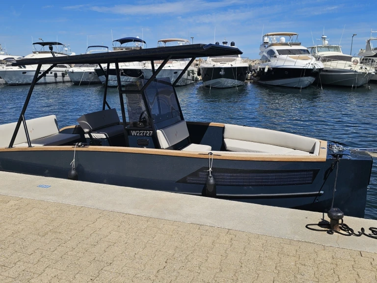 E-soleboat E-sole 750 charter bareboat or captained in  Saint-Florent