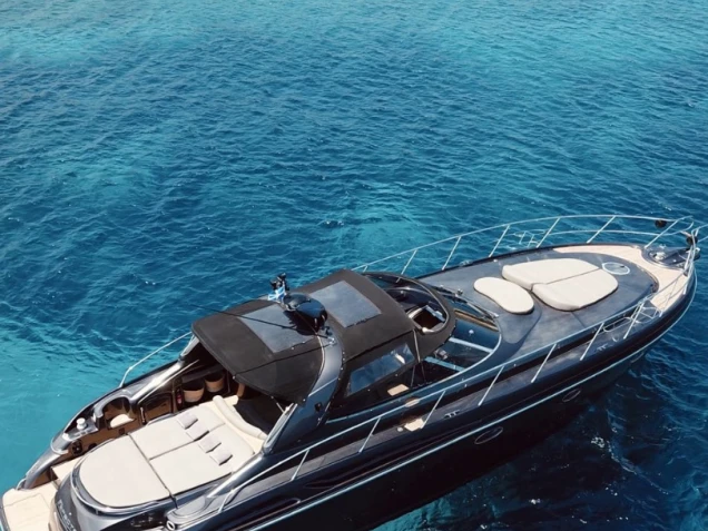 Cranchi Mediterranee 50 in Mykonos (City) on SamBoat