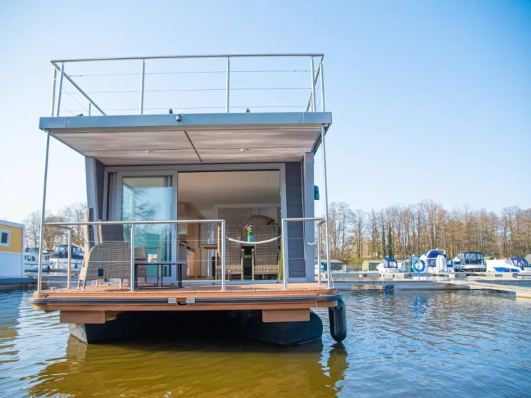 Boat rental WOMA D13 Standard in Buchholz on Samboat