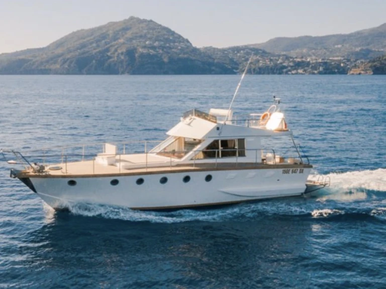 Luxury Yacht rental in Procida - San Lorenzo San Lorenzo 42s