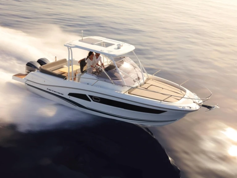 Jeanneau Cap Camarat 9.0 WA in Cogolin on SamBoat