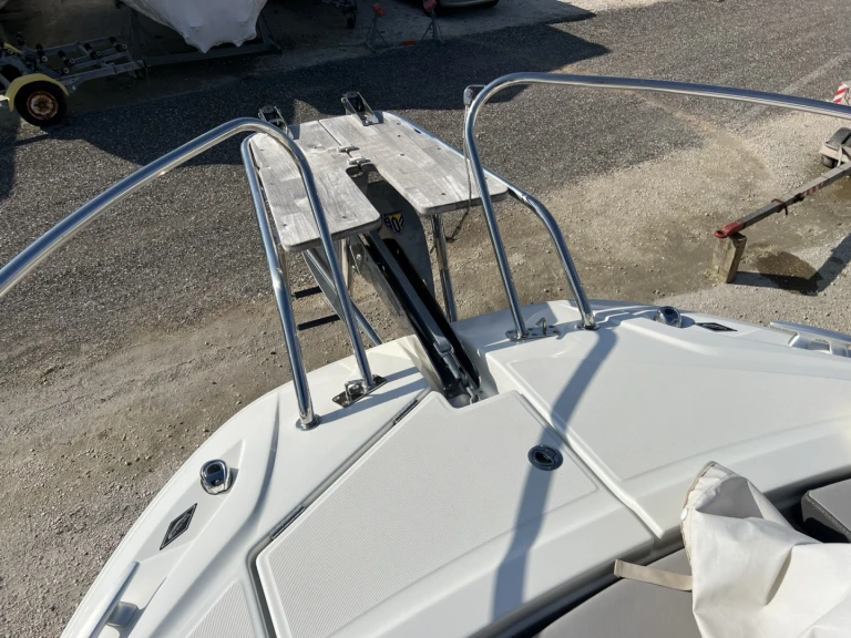 Boat rental Jeanneau Cap Camarat 9.0 WA in Cogolin on Samboat