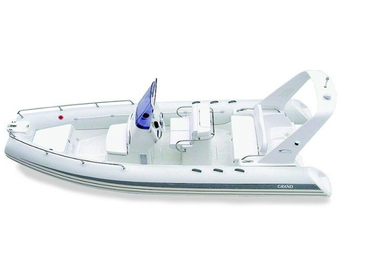 Rent a DROMOR YACHTS DROMOR 28 CORINTHIAN Ferragudo