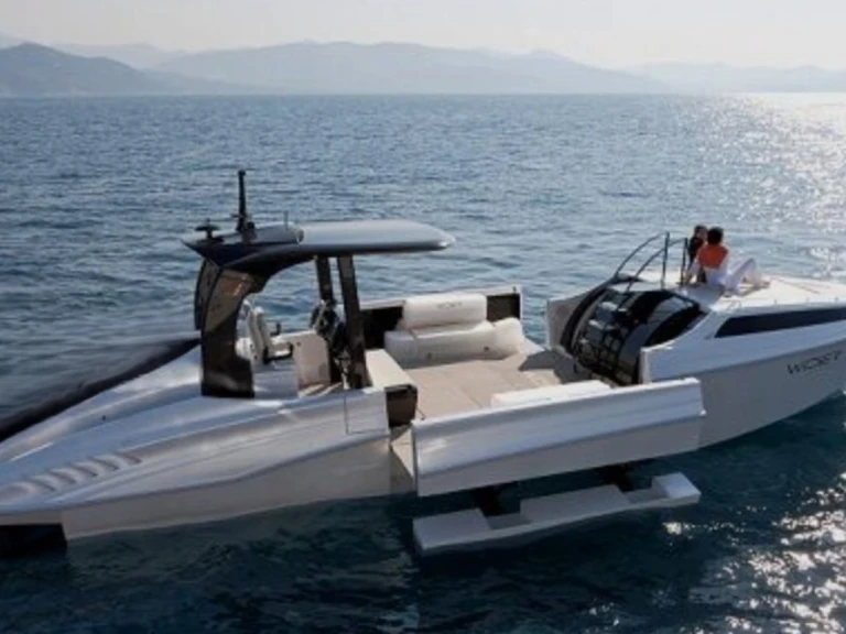 Bareboat Rental Motorboat Wider with a boat licence