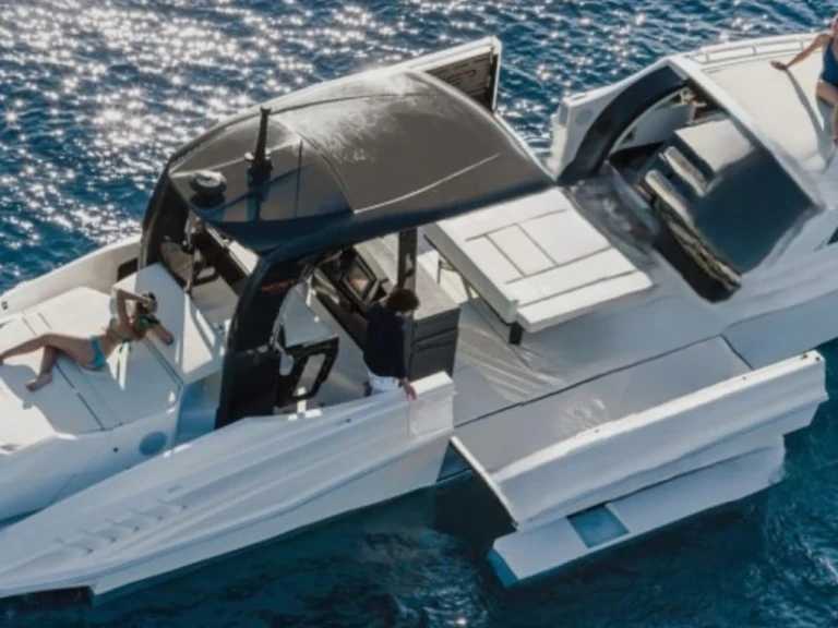 Motorboat for rent Rhodes (City) at the best price