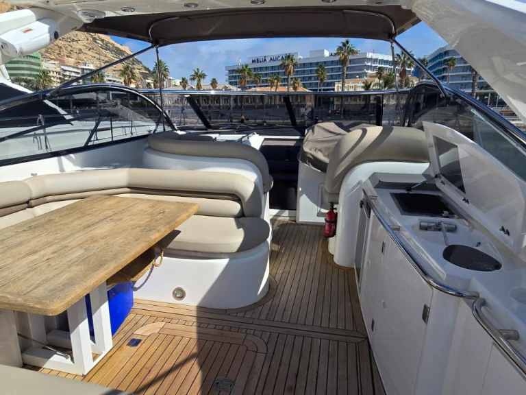 Luxury Yacht rental with or without captain Sunseeker Alicante