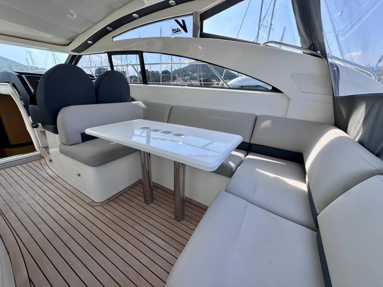 Motorboat rental with or without captain Princess Villeneuve-Loubet