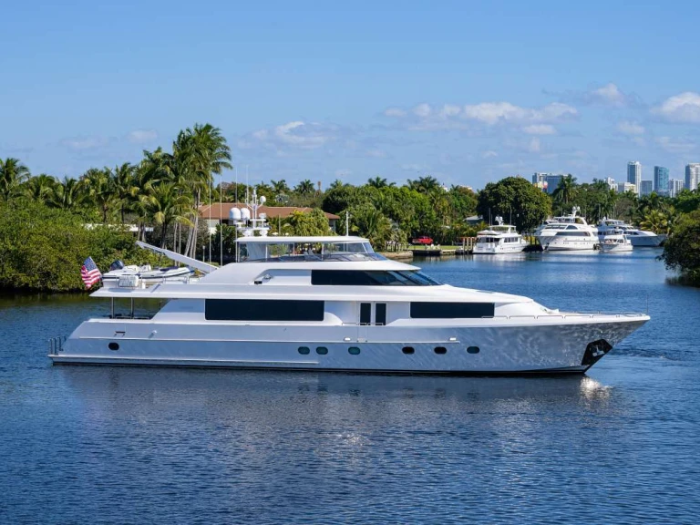 Luxury Yacht for rent Fort Lauderdale at the best price