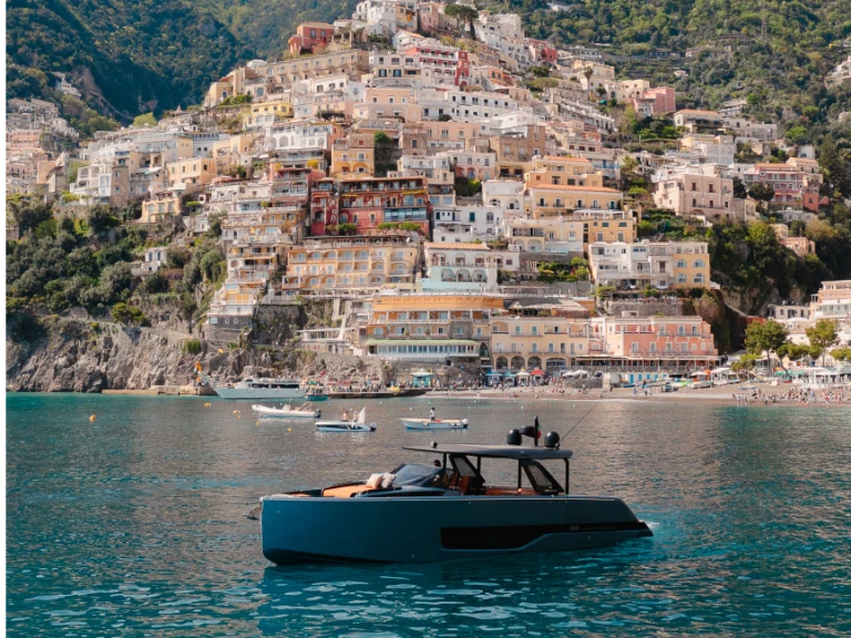 Yacht charter Sorrento cheap A 46 Luxury Tender