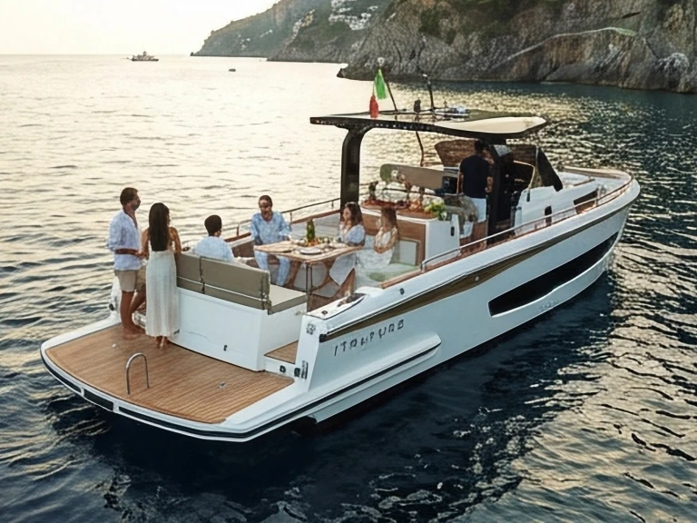 Motorboat rental with or without captain Allure Porto di Amalfi Marina Coppola