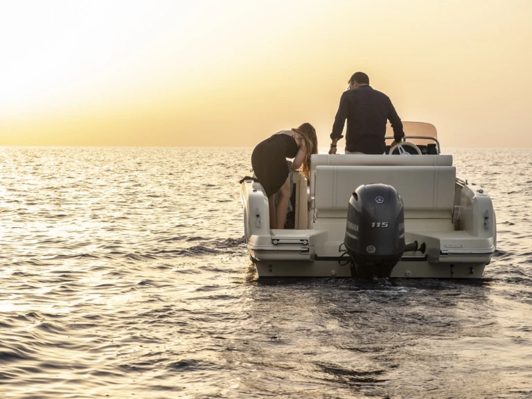 Rent a Invictus  200SX Fornells