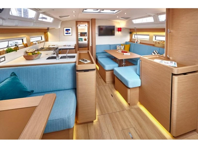 Rent a Jeanneau Sun Odyssey 490 Keramotí