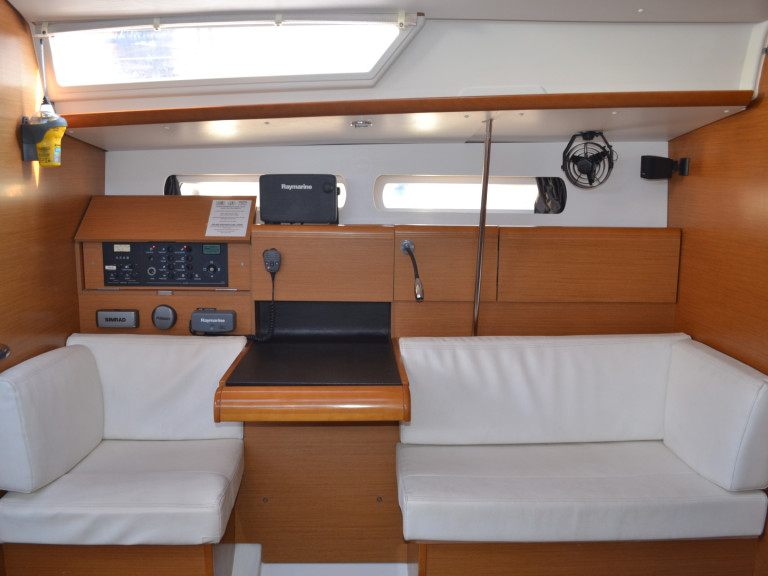 Rent a Jeanneau Sun Odyssey 439 Thessaloniki (City)