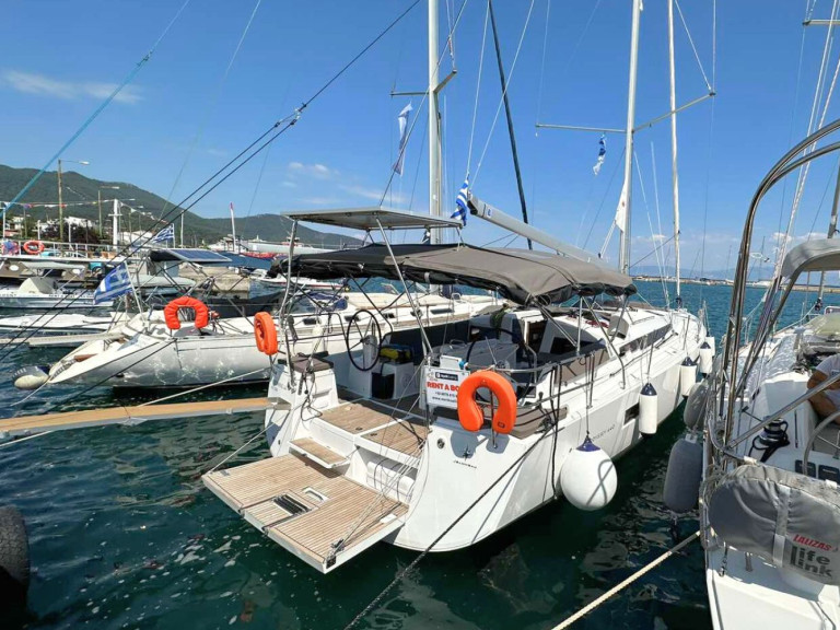 Jeanneau Sun Odyssey 440 charter bareboat or captained in  Plataniás