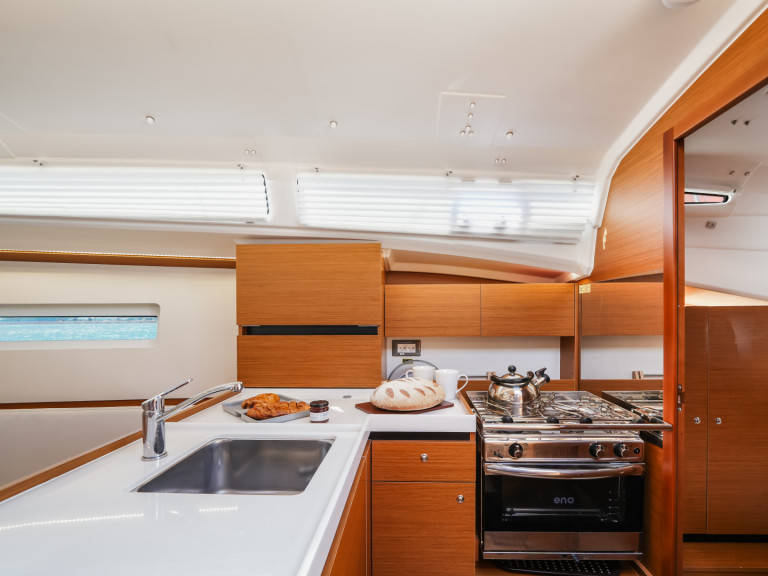 Bareboat Rental Sailboat Jeanneau with a boat licence