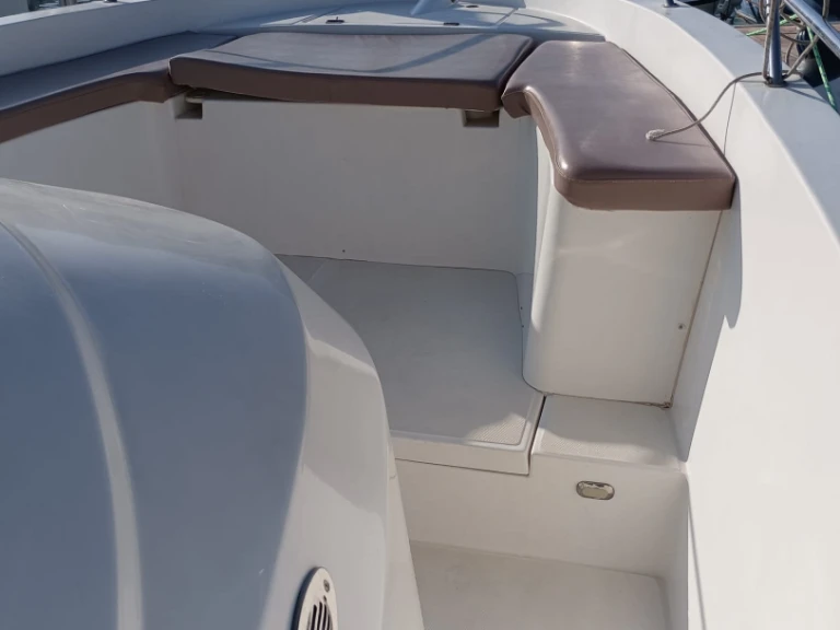 Motorboat for rent Garrucha at the best price