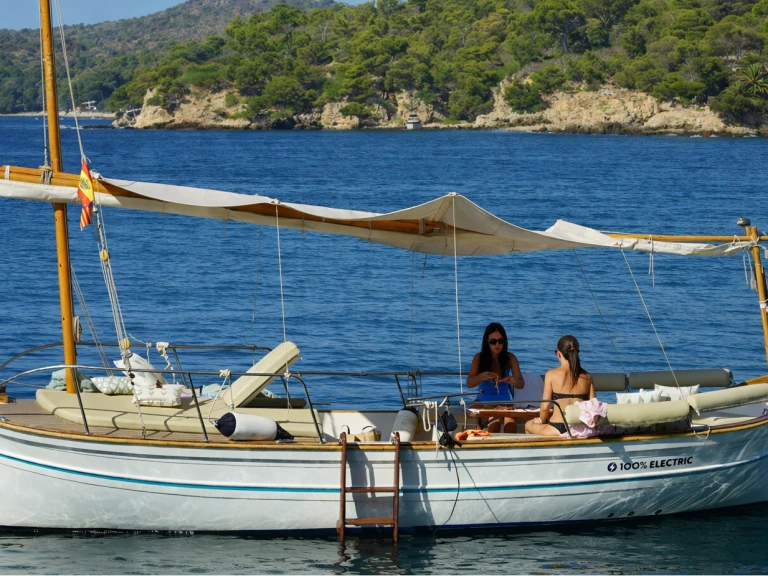 Medvolt Marine MedVolt M7 in Portals Nous on SamBoat