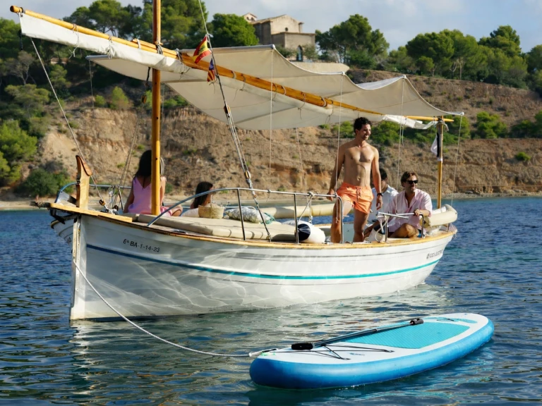 Boat rental Medvolt Marine MedVolt M7 in Portals Nous on Samboat