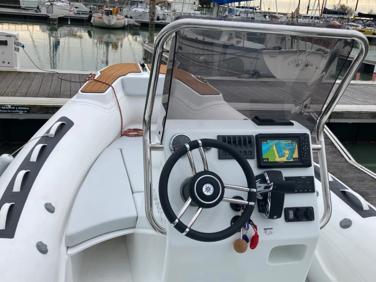 RIB rental in La Rochelle - Adrieti Super Luc 660