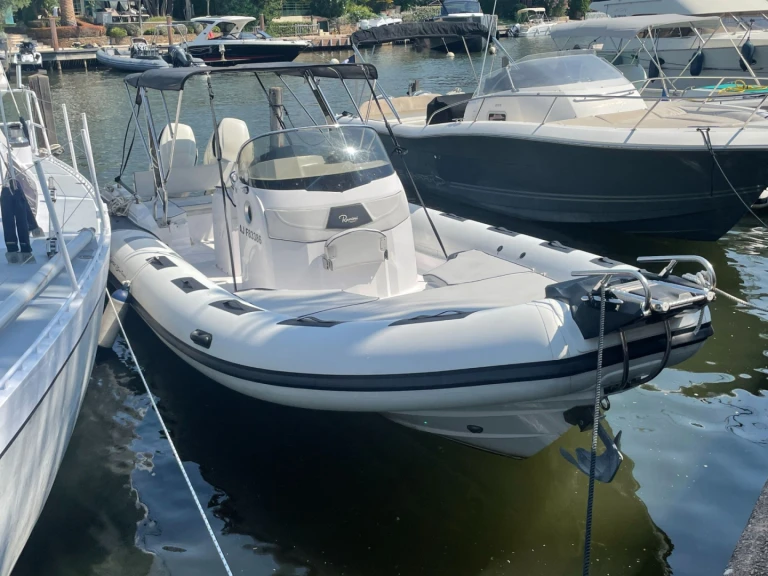 Bareboat Rental RIB Ranieri International  with a boat licence