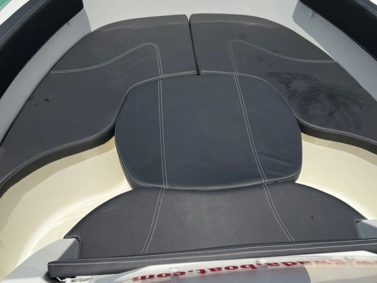 Bareboat Rental Motorboat Pacific Craft with a boat licence